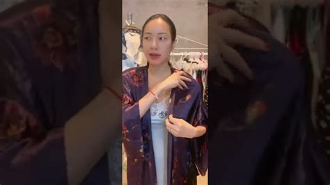 Tante Jualan Baju Bikin Gagal Fokus Youtube