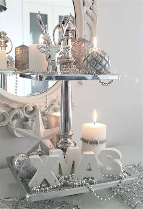 The color can be warm and sunny when incorporated in fashion and home decor, or wearing this color is sure to get you noticed. Decorative Christmas tray - Little Piece Of Me
