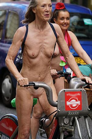 Skinny Granny Nude Pics Granny Porn Photos