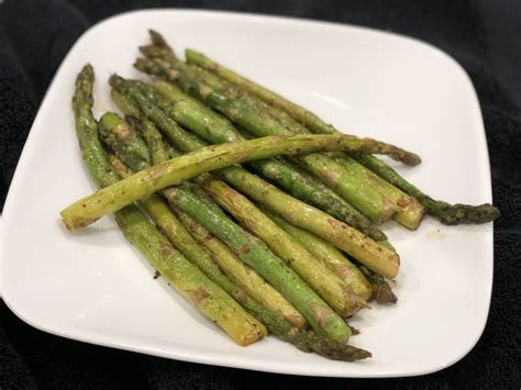 Jun 19, 2021 · boil the asparagus: Skillet Garlic Butter Asparagus | Sweeter With Sugar ...