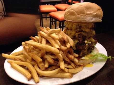 Stock/share prices, burger king india ltd. Zark's Tombstone Burger Challenge (Malate ...