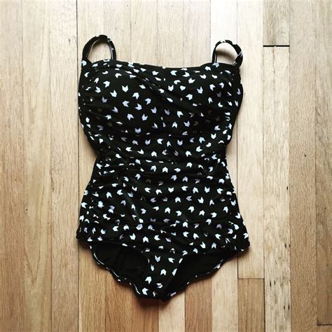 5 Swimsuits That Hide The Tummy Bulge Bellatory