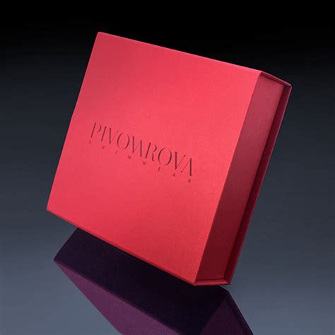 Luxury Red Book Shaped Rigid Cardboard Foldable T Box Custom Print