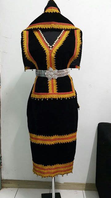 Cara menjahit baju tradisional dusun budak 6tahun. BORNEO TRADISIONAL COSTUME | Fashion, Two piece skirt set ...