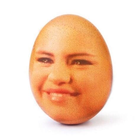 Crying Kylie Jenner World Record Egg Know Your Meme