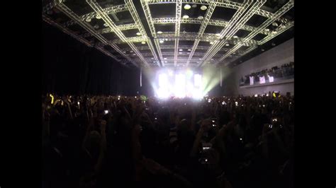 Ed sheeran's divide tour concert live in malaysia. HD Don't - Ed Sheeran Hotlink Presents LIVE in Malaysia ...