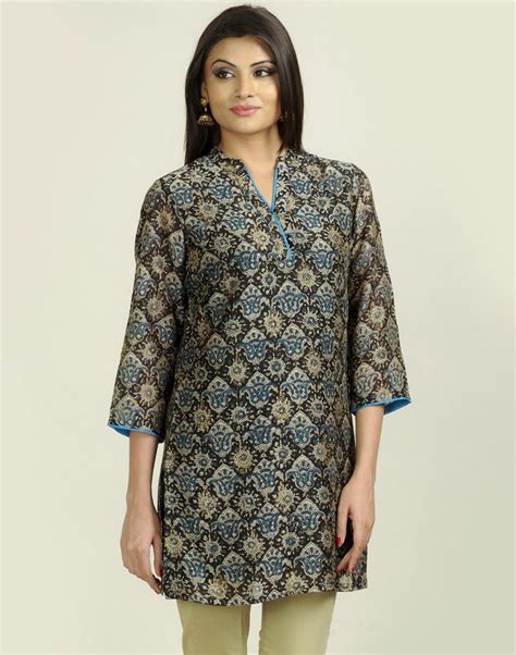 Latest Women Best Kurti Designs Collection For Winter By Fabindia