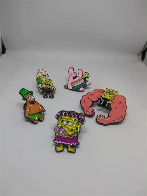 8 Styles Spongebob Enamel Pins Funny Cartoon Brooch Badge · Las