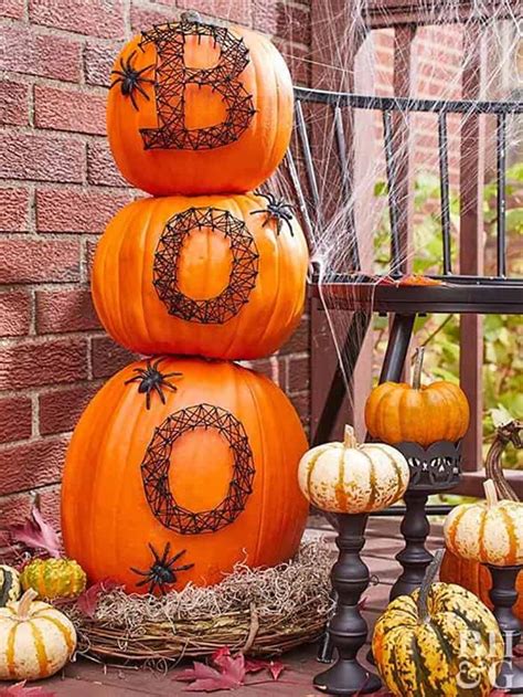 Homes that took it too far, plus stylish outdoor halloween decorations for your own home. 30+ Fabulously Spooky Outdoor Halloween Decorating Ideas