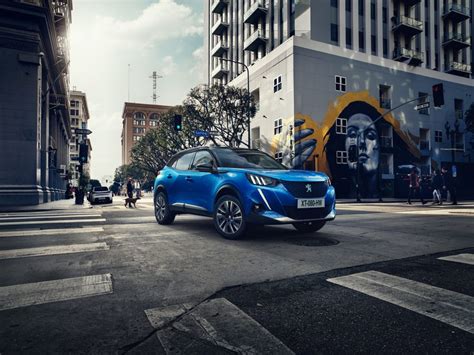 Las familias que presenten estas características podrán beneficiarse con el subsidio familias en acción: Los mejores coches eléctricos para familias de 2021