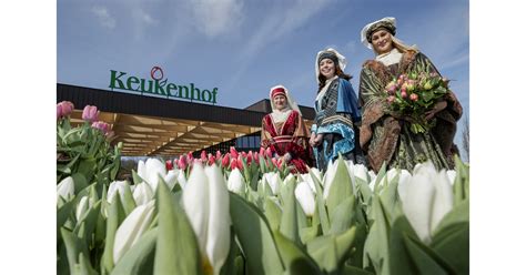 Dutch Design In Flowers At The Keukenhof Opening