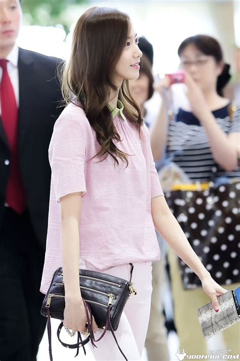 Yoona S Airport Fashion Korean Women South Korean Girls Korean Girl Groups Yoona Snsd