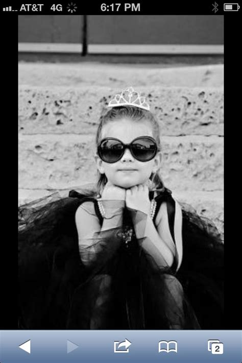 Full hd rip (9944kbps) w. Breakfast at Tiffany's | Cat eye sunglasses, Eye ...