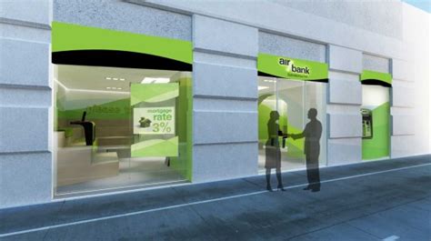 Jedna z nemladších bank na českém trhu, je součástí finanční skupiny ppf petra kellnera. Customers Saddle Up With Staff in 'Air Bank' Branch