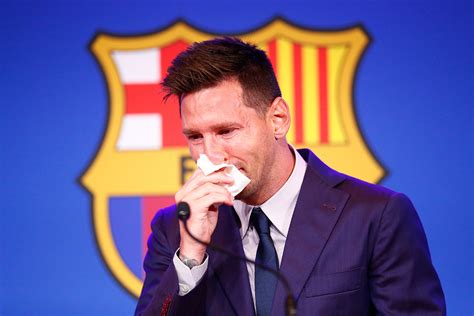 Its Heartbreaking But Lionel Messi Says Goodbye To Barca In Tears Cgtn