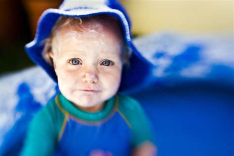How To Protect Your Kids From The Sun This Summer