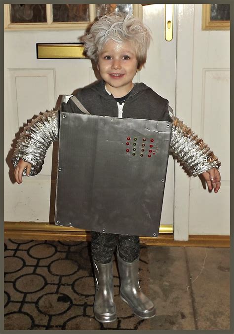 See more ideas about robot costumes, robot costume diy, kids costumes. Transatlantic Blonde: What I Wore Wednesday: Homemade Robot Costume