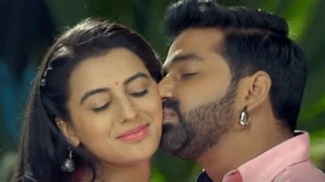 Pawan Singh And Akshara Singhs Chemistry In This Song Will Make You Feel The Magic Of Love