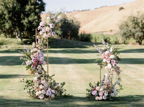 21 Wedding Flower Arrangements For Your Decor Checklist