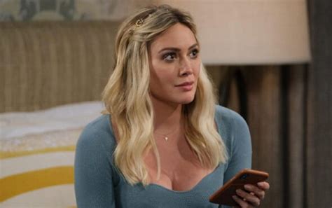 Hilary Duff Shares Potential Lgbtq Storyline In How I Met Your Father