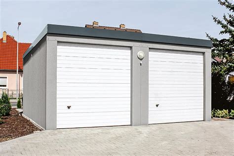 The price for your diy metal garage kits is affected by additional customization about the size, color, and thickness of metal sheets, the location of the site, manufacturer, and area code regulations. Garages préfabriqués en métal - Uninorm Technic AG