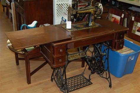 1926 1928 Singer Sewing Machine Antique Sewing Table Sewing Table