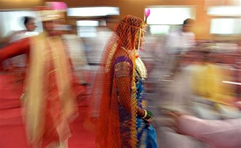 भारत में तलाक़ के मामले आख़िर क्या कहते हैं bbc news हिंदी