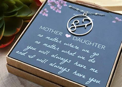 21 year old birthday gifts for her: 43 Best 21st Birthday Gift Ideas For Daughter in 2020