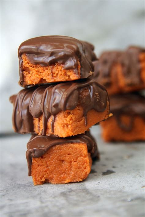 Official website of butterfinger candy bars. Homemade Butterfingers | Homemade butterfingers, Food, How ...