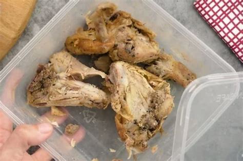 Do grocery stores throw away raw chicken if it wasn't sold after it's been sitting in the store for 2 days? How Long Does Chicken Last in the Fridge - Raw and Cooked ...