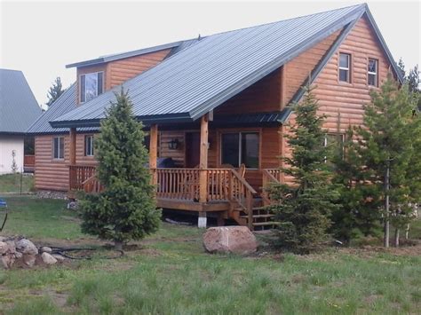 Right on the yellowstone river. GATEWAY TO YELLOWSTONE NATIONAL PARK, World... - VRBO