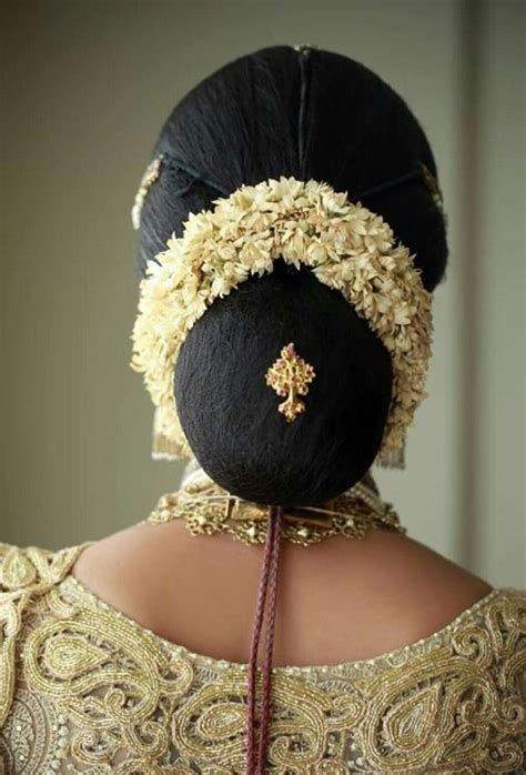 Hair extensions for wedding india. Pin by gayathri j on Wedding | Beautiful wedding hair ...