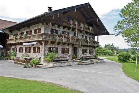 Wohnung in grassau die marktübersicht zu verkaufender oder vermietender häuser und wohnungen. Bauernhaus: Nagerhof in Grassau nähe Chiemsee