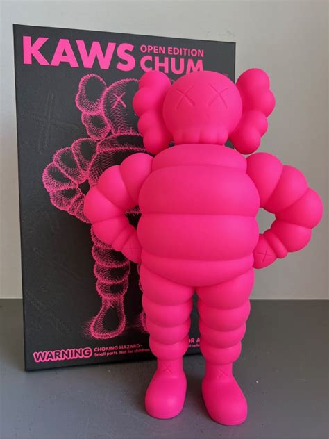 Kaws Chum Pink