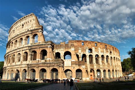 Roma Il Parco Archeologico E Il Colosseo Artribune