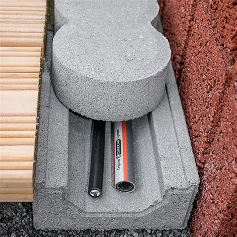 Utendørsstolene passer til alle innstillinger, for eksempel hjem, kontorer, barer og kafeer, takket være deres enkle, men stilige design. Kabelkanalstein bei BAUHAUS kaufen