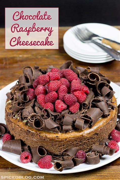 Can i use other cookies for the if you do not want to make the pie crust with oreo cookies you can use other vegan sandwich cookies or regular chocolate or vanilla cookies! Triple Chocolate Cheesecake with Oreo Crust | Receta ...