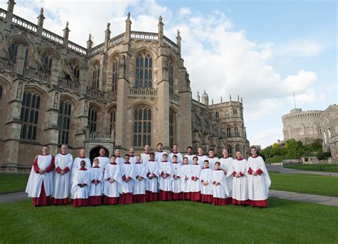 It is both a royal peculiar and the chapel of the order of the garter. St_Georges_Chapel_Choir_May_2018_(16_of_42) - College of ...