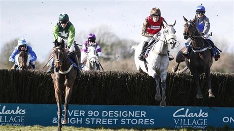 wincanton racecard results and tv schedule today s tips runners results and stats for the