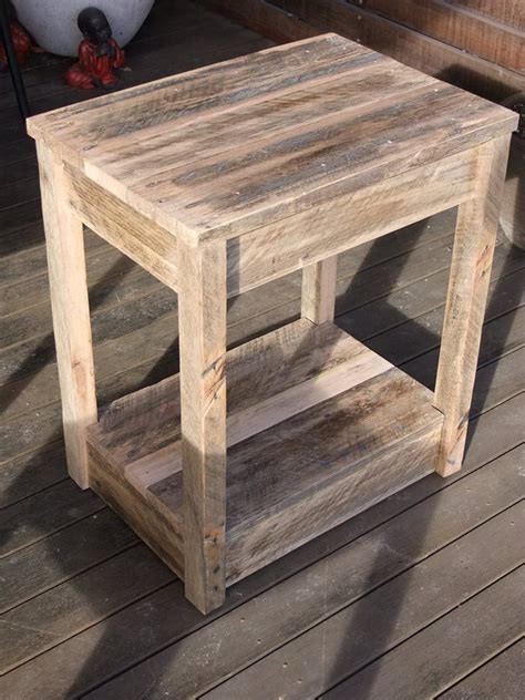 This was so easy and turned out so sturdy, that i proved myself wrong! #6 DIY Bedside Table Furniture: How to Turn Pallets into Tables
