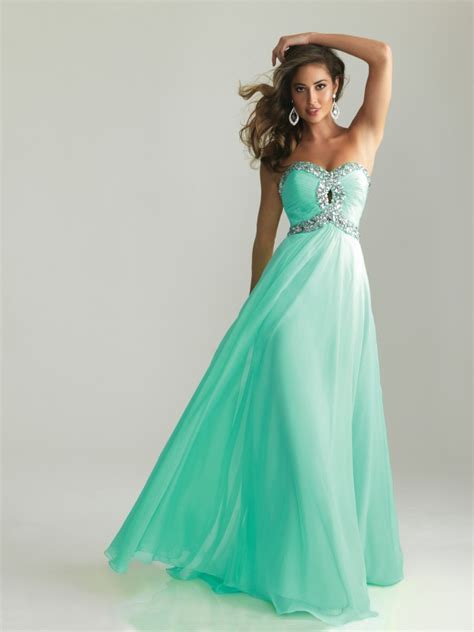 20 Fabulous Long Prom Dresses