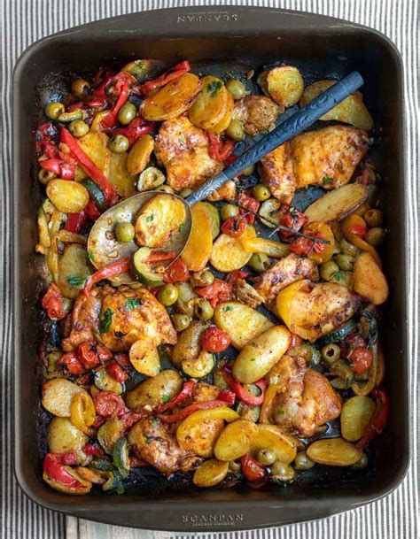 Paired with mushrooms and onion, this delicious main dish of baked chicken thighs is ready in about 35 minutes. Baked Chicken Thighs with Potatoes, Peppers and Olives ...