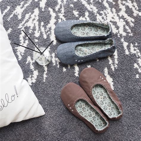 Diy Fabric Slippers Sewing Idea ~ Free