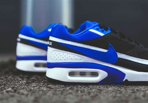 The Nike Air Classic Bw Og Persian Violet Is Now Available