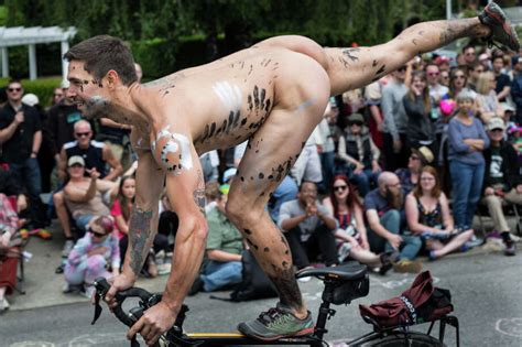 Solstice Parade Thrills Amuses Titillates In Seattle Sfgate