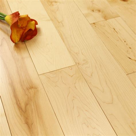 125mm Lacquered Natural Solid Maple Wood Flooring 186m² 2