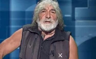 Oggi ho presentato denuncia penale alla questura di roma contro daniela martani, la signora autrice del gesto dimostrativo da lei stessa rivendicato sui social. Mauro Corona, gli insulti in diretta di Daniela Martani ...