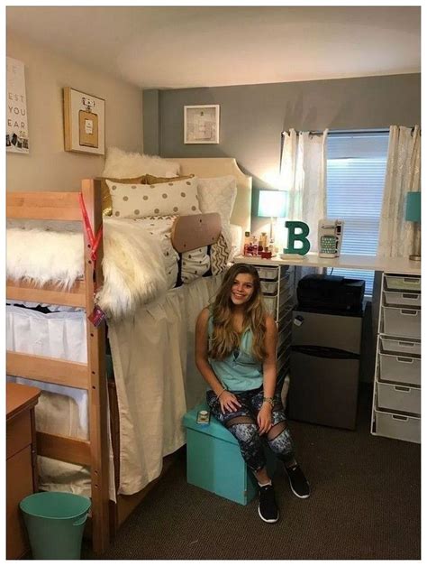 65 Incredible Dorm Room Makeovers That Will Make You Want To Go Back To College 1 Dorm Room