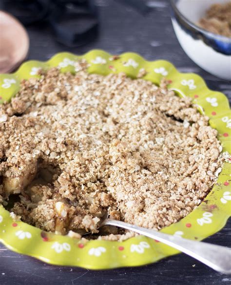Simple Apple Crumble With Cinnamon And Oat Topping Sneaky Veg