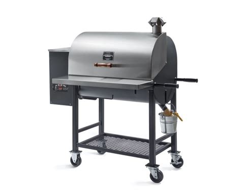 One of the biggest brands of pellet smokers and grills is traeger, and their eastwood 22 wood pellet grill and smoker is arguably the best model you'll find on the market today. Best Pellet Smokers & Grills of 2020 | Kingsford®